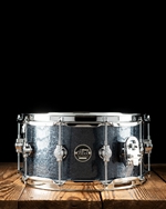 DW 6.5"x14" Limited Cherry Performance Series Snare - Black Sparkle