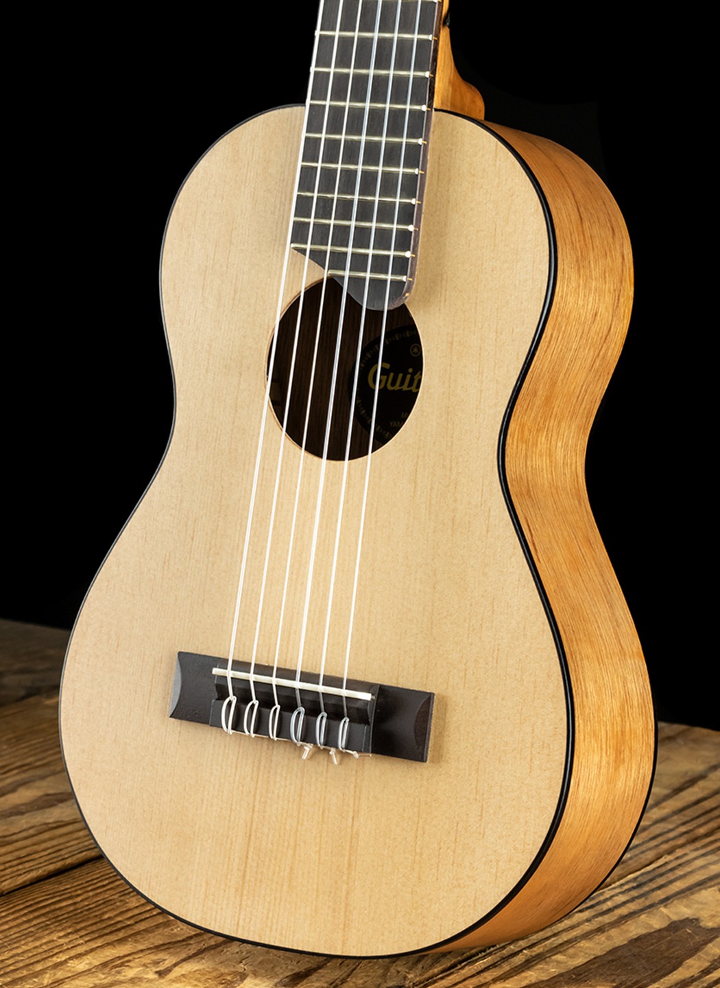 Yamaha GL1 Guitar Ukelele - Natural