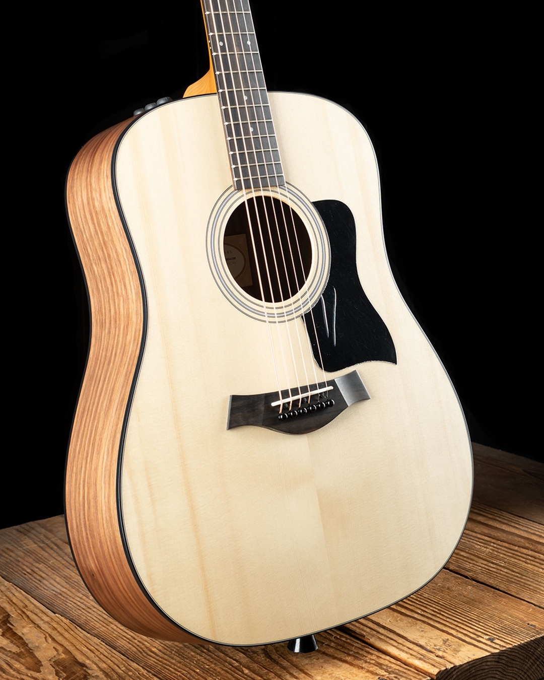 Taylor deals 110e strings