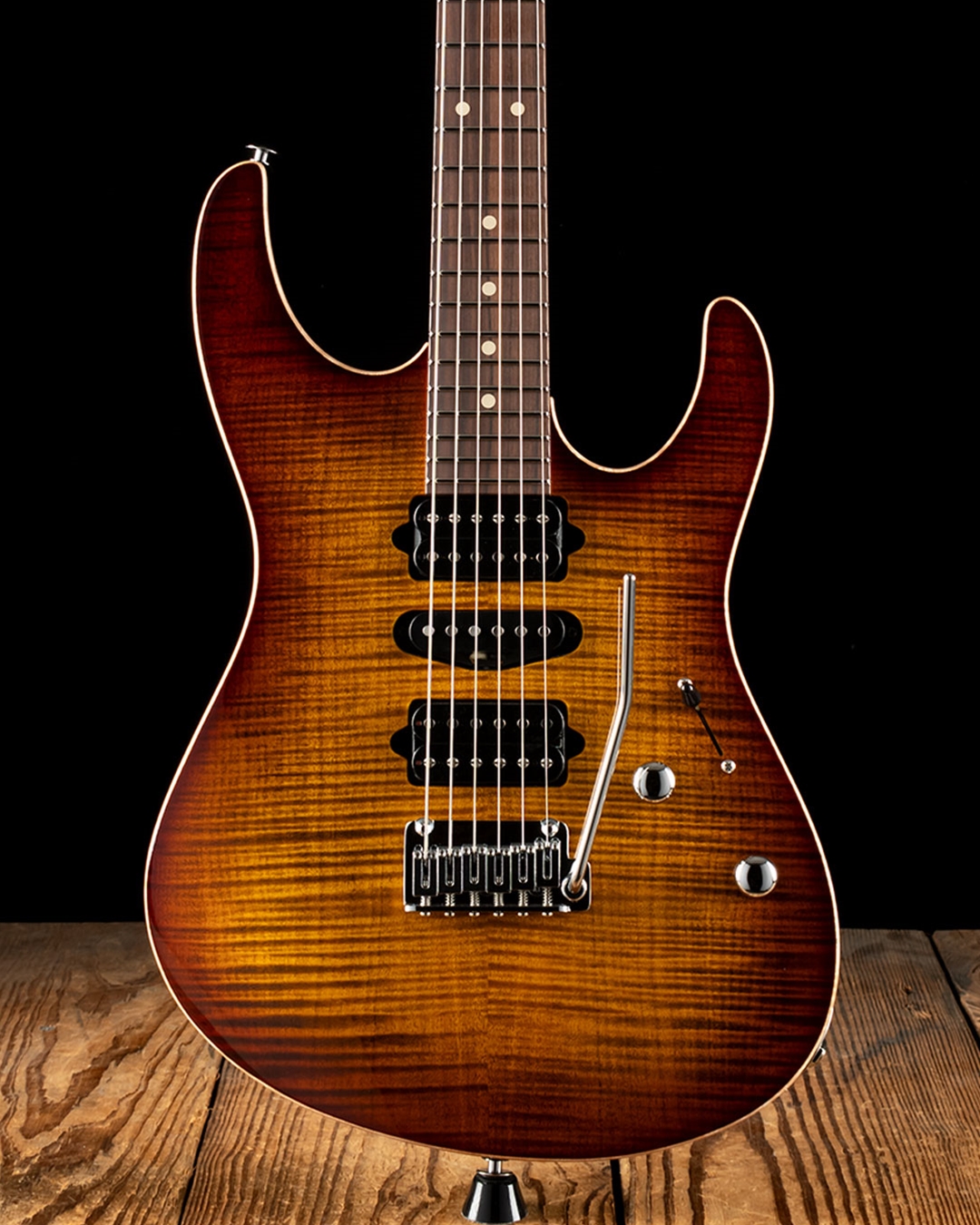 Suhr ModernのBengal Burst カラー - エレキギター