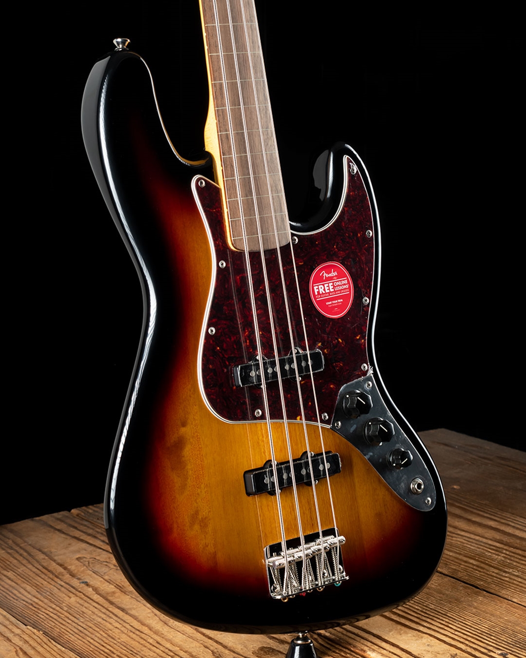 Squier Classic Vibe '60s Fretless Jazz Bass - 3-Color Sunburst