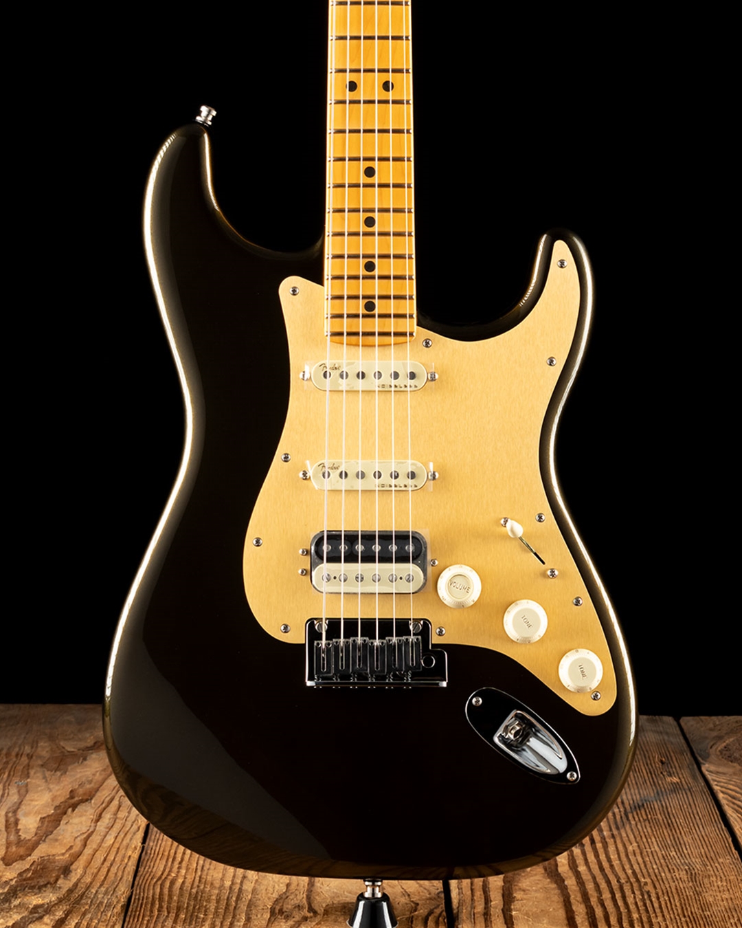 Fender stratocaster deals ultra deluxe