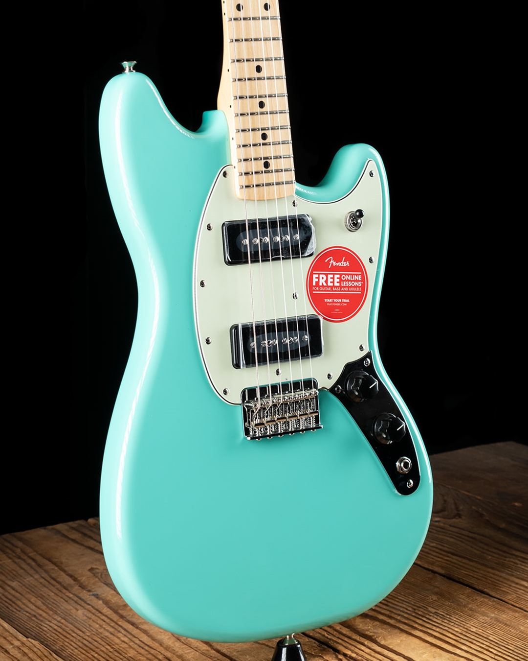Fender　90　Player　Mustang　Seafoam　Green