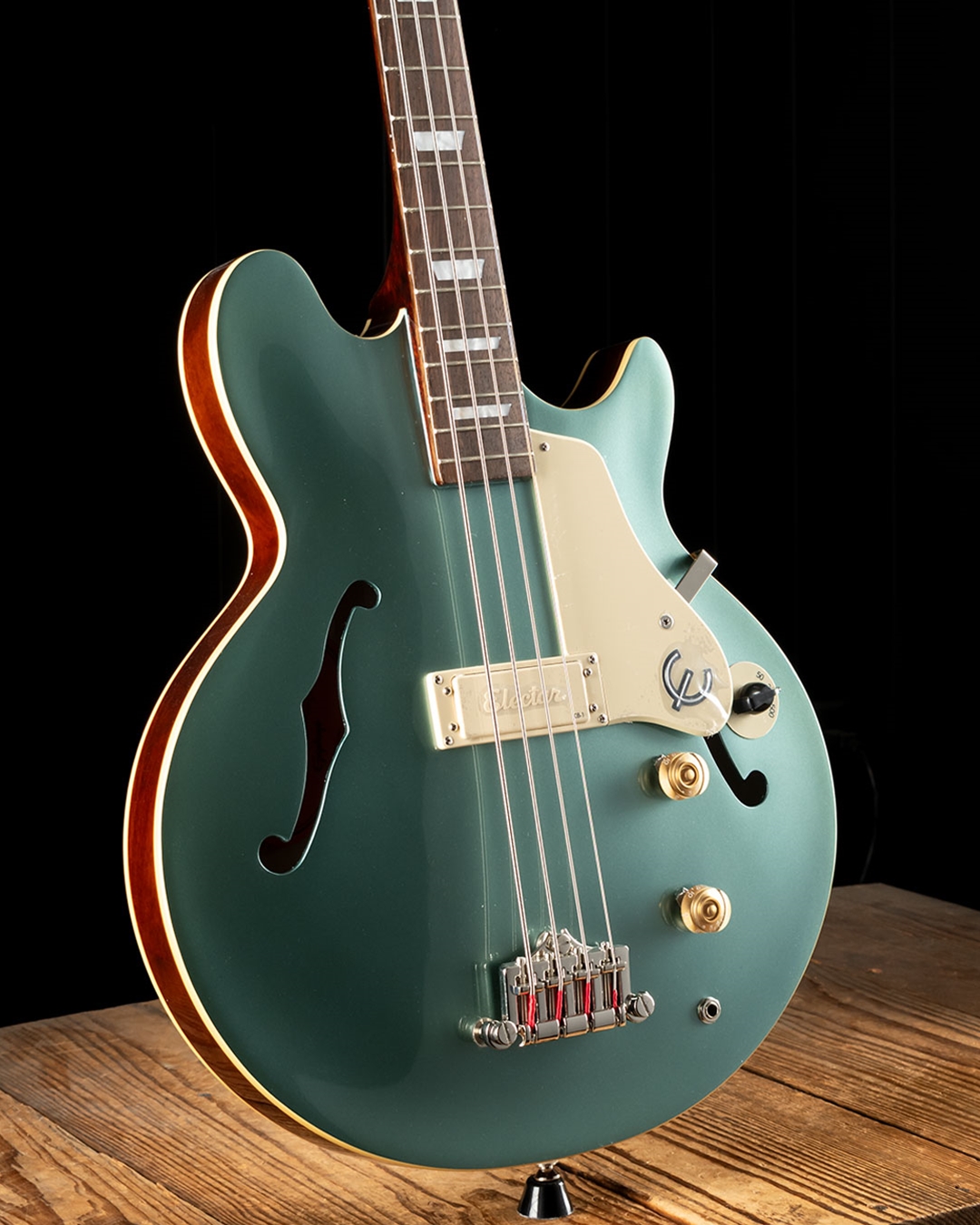 Epiphone jack casady bass deals faded pelham blue