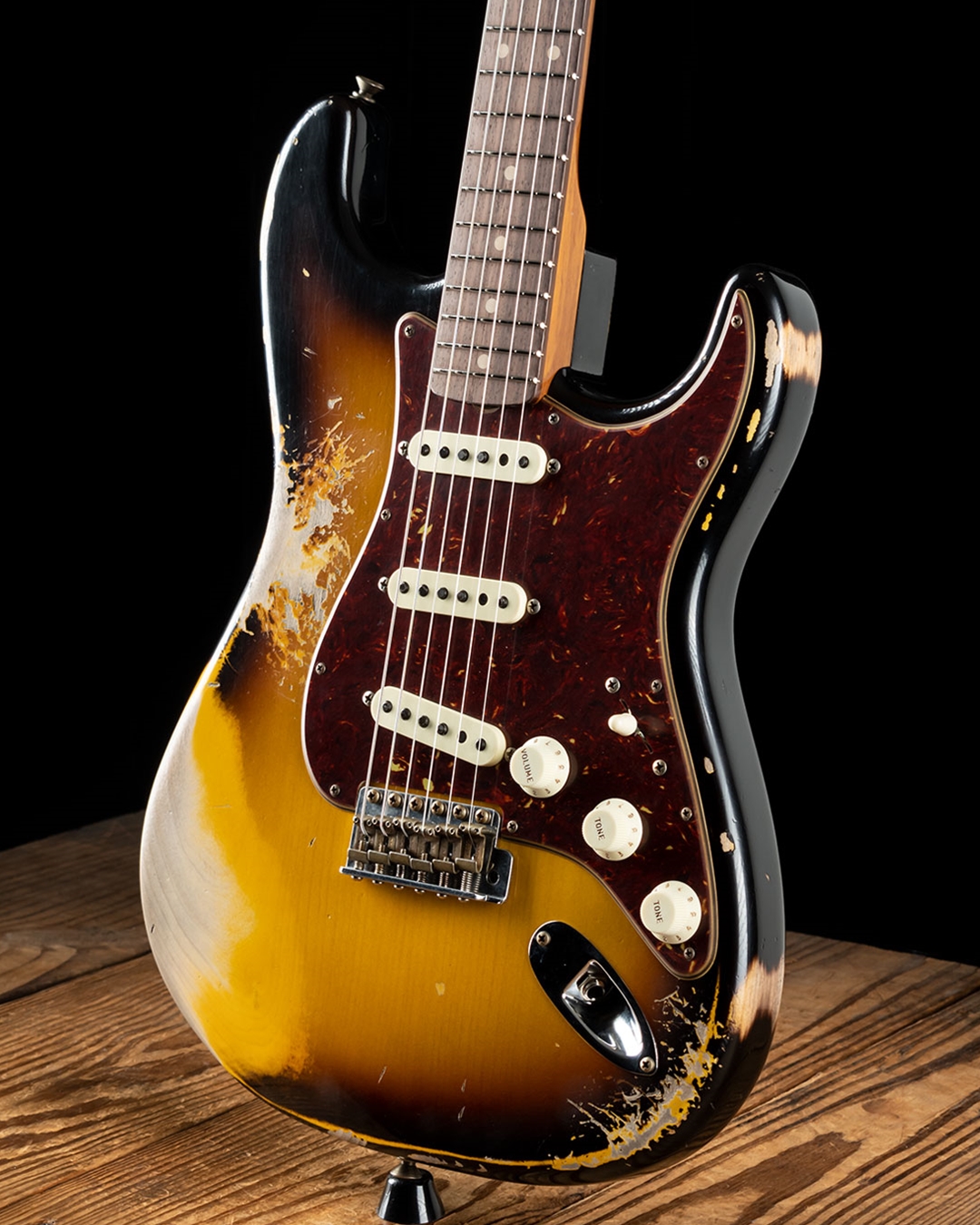 Fender Custom Shop Limited Edition '61 Heavy Relic Stratocaster - 3-Color  Sunburst