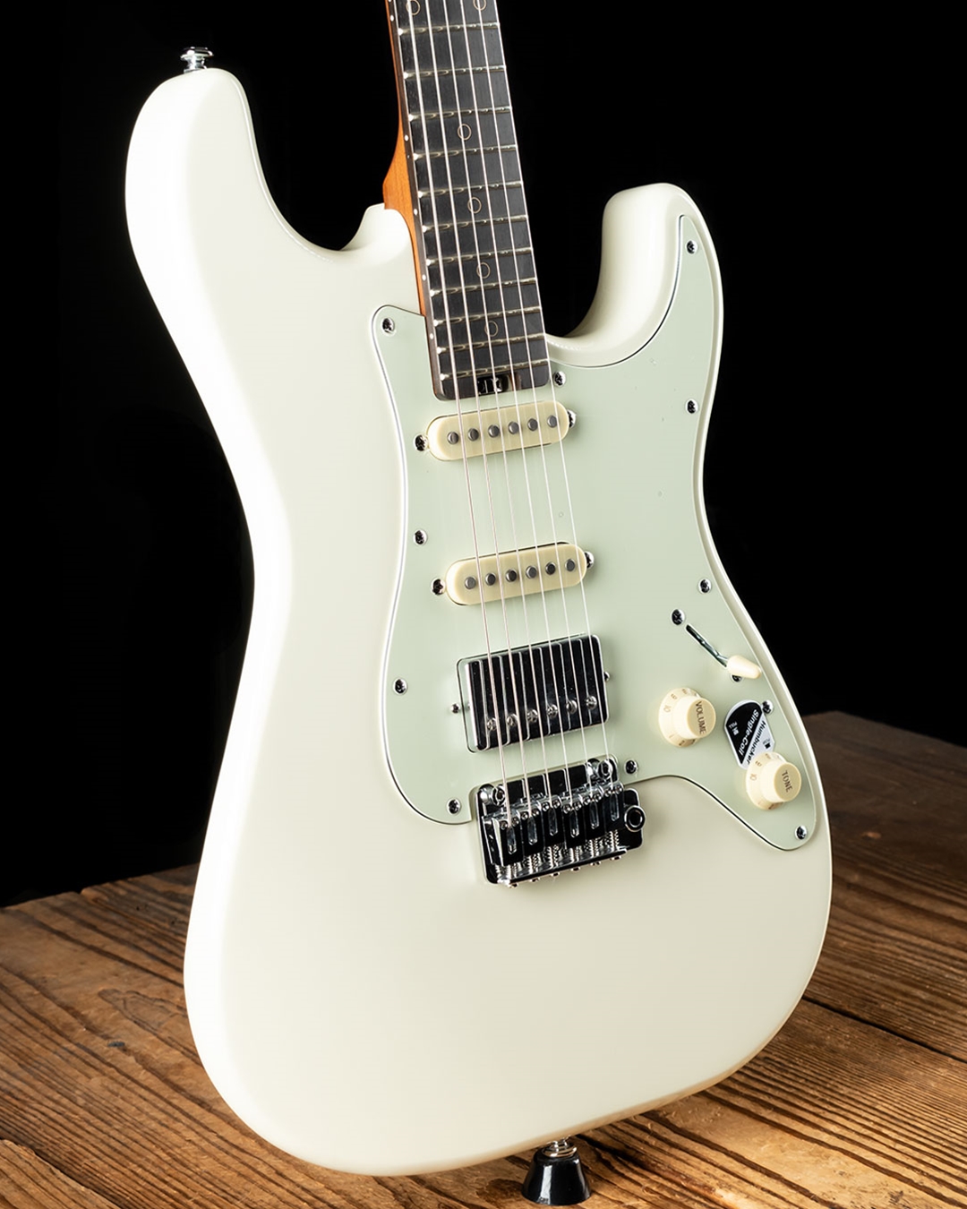 Schecter Nick Johnston Traditional HSS - Atomic Snow