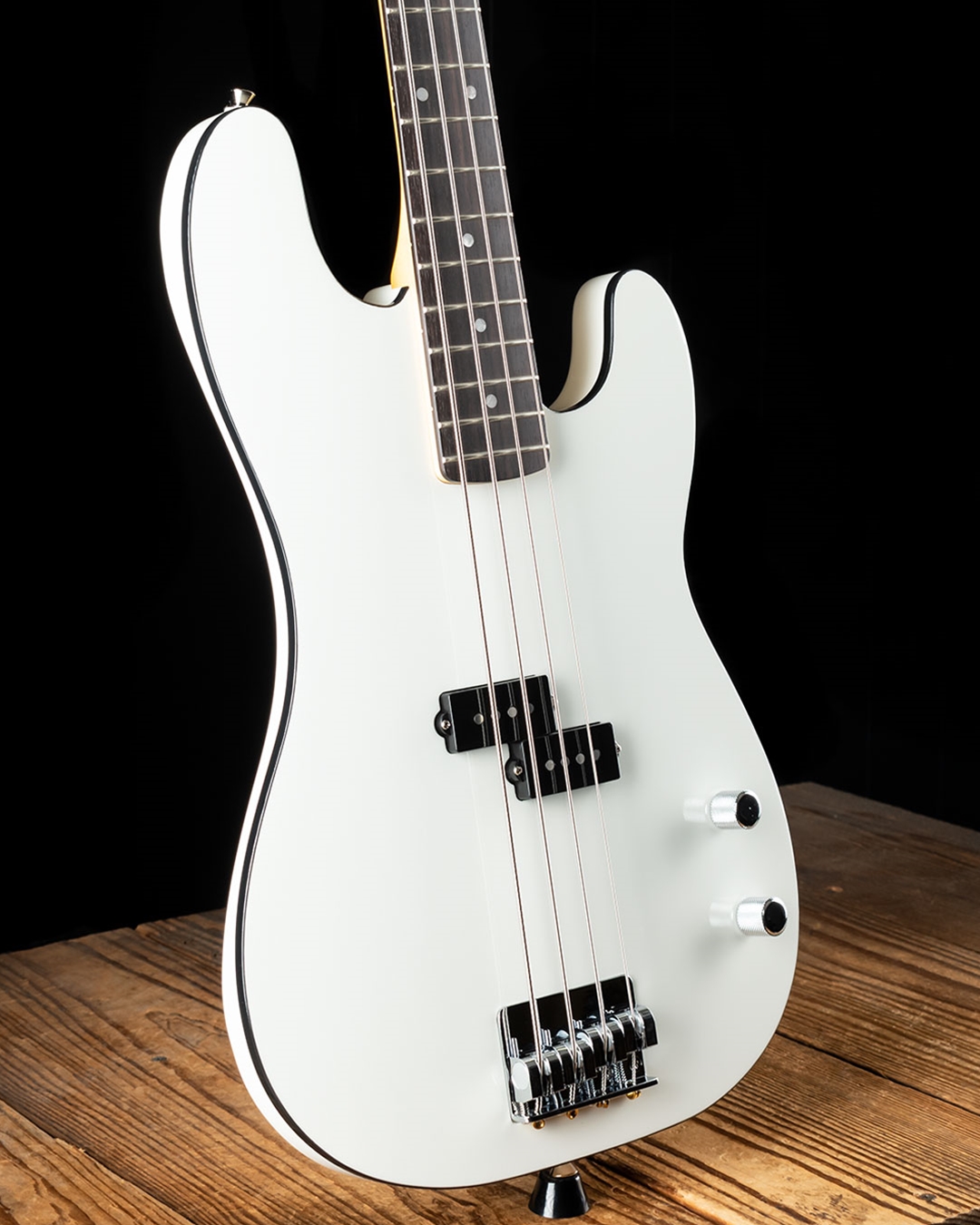 Aerodyne deals p bass