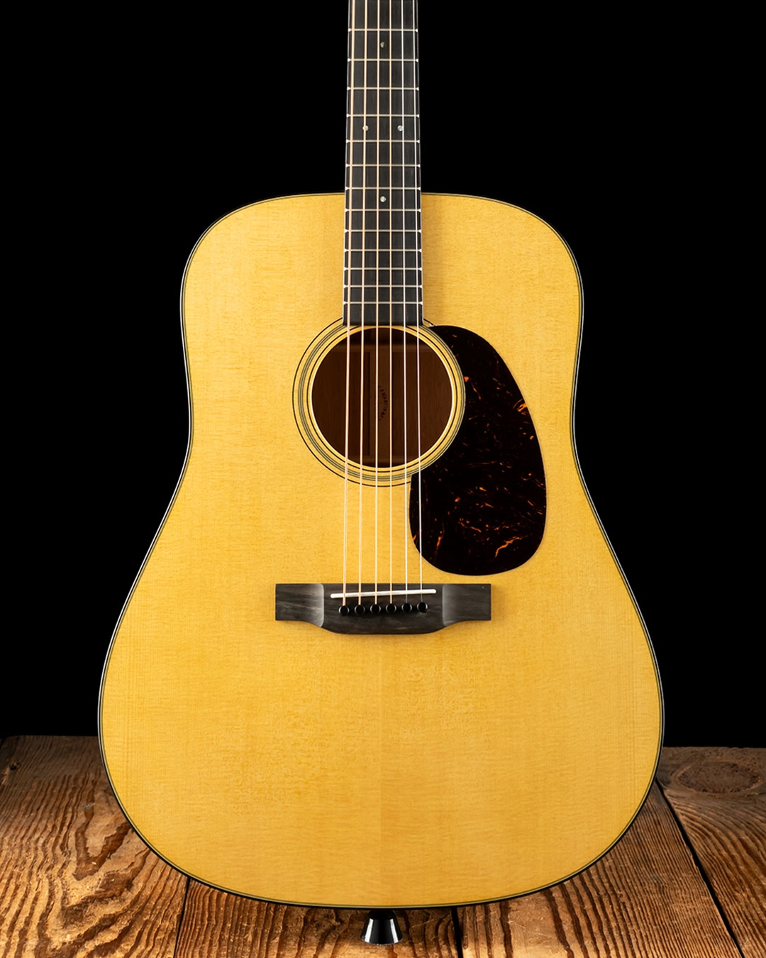 Martin D-18 Acoustic Guitar - Natural