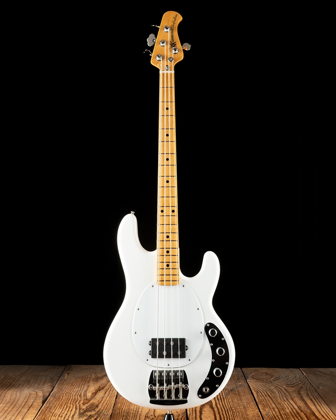 Music Man Retro '70s StingRay 4 - White