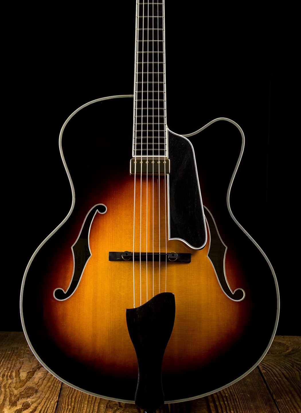 Eastman AR810CE Archtop - Sunburst