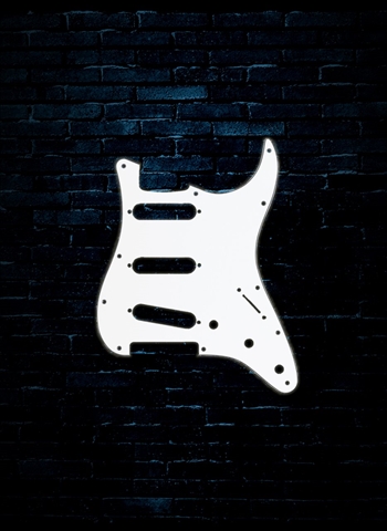 Fender Standard Stratocaster Pickguard - White