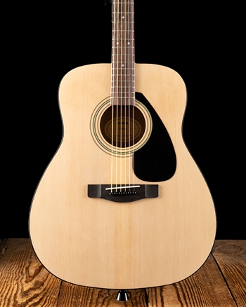 Yamaha GigMaker Standard Acoustic Guitar Package