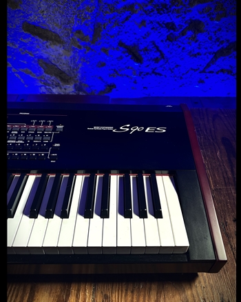 Yamaha S90 ES - 88-Key Synthesizer *USED*