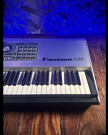 Roland Fantom-G8 - 88-Key Workstation *USED*