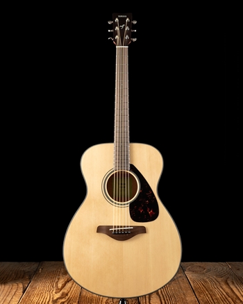 YAMAHA FS800 Small Body Solid Top Acoustic Guitar, Natural, Concert