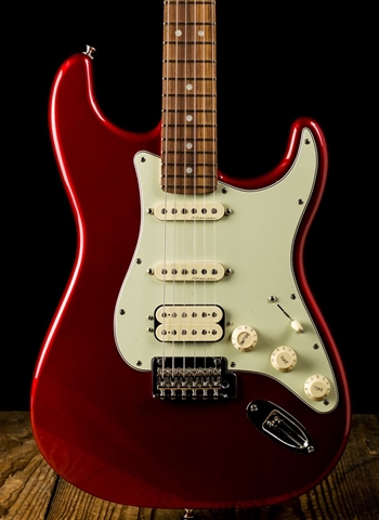 Fender Deluxe Stratocaster HSS - Candy Apple Red