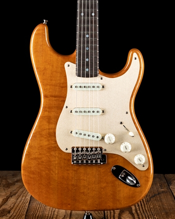 Fender 2018 Artisan Rose Myrtle Stratocaster - Aged Natural