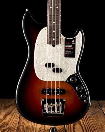 Fender American Performer Mustang Bass - 3-Color Sunburst