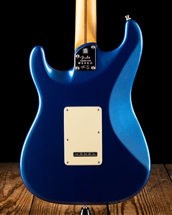 Fender American Ultra Stratocaster - Cobra Blue