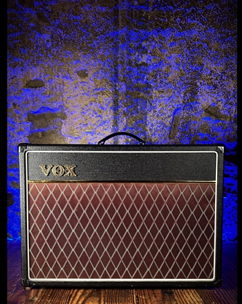 VOX AC15 Custom - 15 Watt 1x12" Guitar Combo *USED*