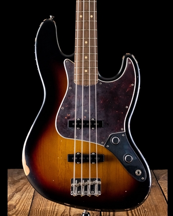 Fender 60th Anniversary Roadworn '60s Jazz Bass - 3-Color Sunburst