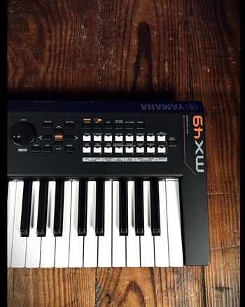 Yamaha MX49 - 49-Key Synthesizer *USED*