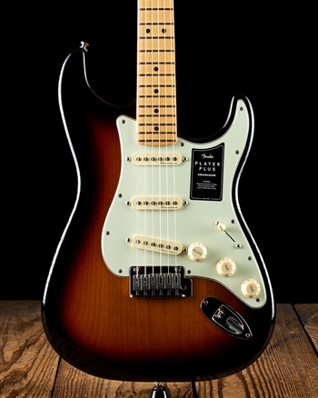Fender Player Plus Stratocaster - 3-Color Sunburst