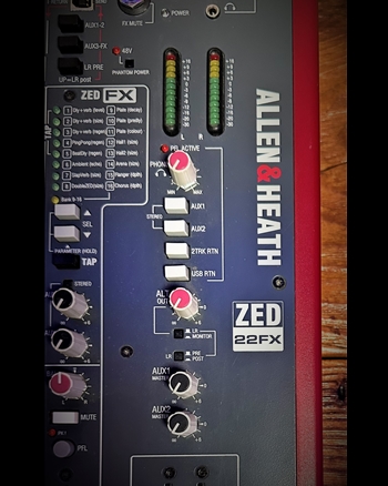 Allen & Heath ZED-22FX - 22-Channel USB Mixer w/Effects *USED*