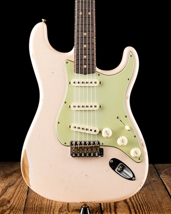Fender Custom Shop Relic '63 Stratocaster - Super Faded Aged Shell Pink