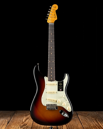 Fender American Vintage II 1961 Stratocaster - 3-Color Sunburst