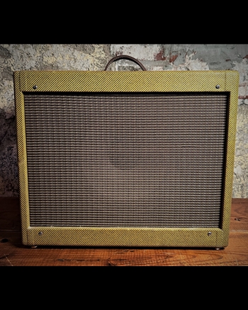 Misc 1x2" Guitar Cabinet - Tweed *USED*