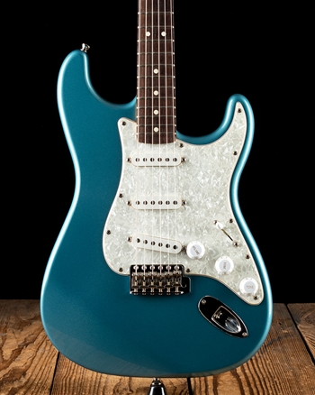 Fender Deluxe Powerhouse Stratocaster - Lake Placid Blue *USED*