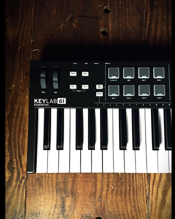 Arturia KeyLab Essential 61 - 61-Key MIDI Controller *USED*