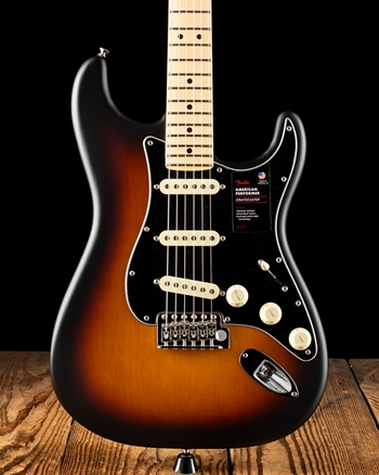 Fender Limited Edition American Performer Timber Stratocaster - 2-Color Sunburst