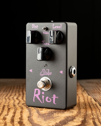 Suhr Black Edition Riot Distortion Pedal