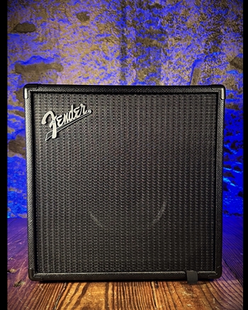 Fender Rumble Studio 40 - 40 Watt 1x10" Bass Combo *USED*