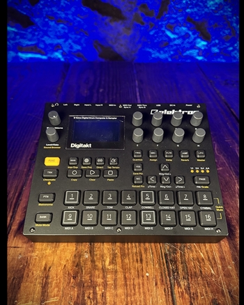 ELEKTRON Digitakt Drum Computer & Sampler *USED*