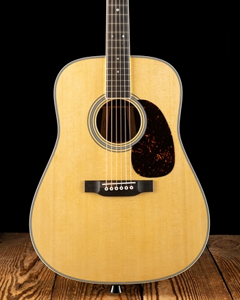 Martin D-35 (2025) - Natural