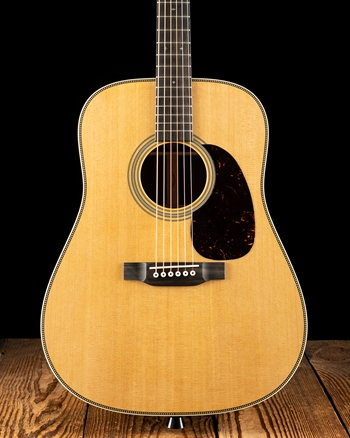 Martin HD-28 (2025) - Natural