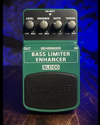 Behringer BLE100 Bass Limiter Enhancer Pedal *USED*