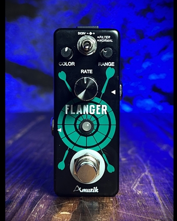 Amuzik Flanger Pedal *USED*