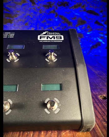 FRACTAL FM9 Effects Processor *USED*