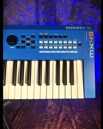 Yamaha MX49 - 49-Key Synthesizer *USED*