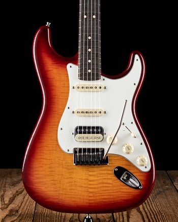 Fender Custom Shop Deluxe NOS Stratocaster HSS - Aged Cherry Sunburst