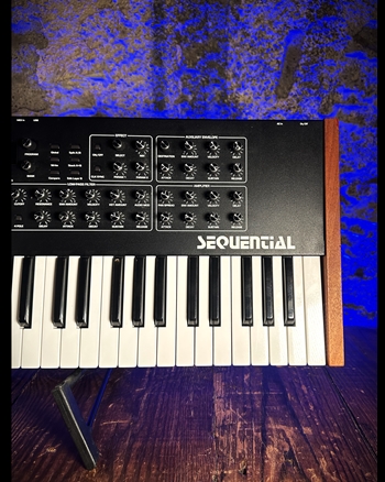 Sequential Prophet Rev2 - 61-Key Analog Synthesizer (8-Voice) *USED*