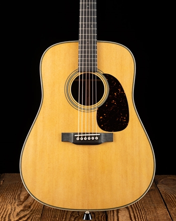 Martin HD-28 - Natural *USED*
