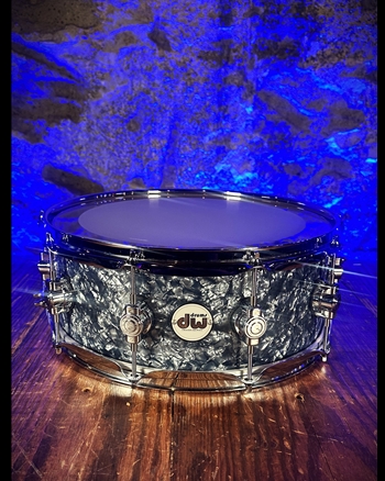 Drum Workshop 5.5"x14" Design Series Snare Drum - Midnight Blue Pearl *USED*