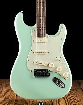Fender American Ultra Luxe Vintage '60s Stratocaster - Seafoam Green *USED*