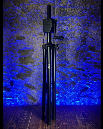 On-Stage SS8800B+ Power Crank-Up Speaker Stand *USED*