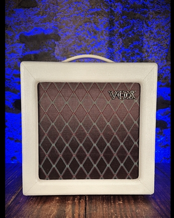 VOX AC4TV - 4 Watt 1x10" Guitar Combo *USED*